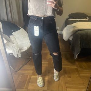 zara | distressed mom jeans